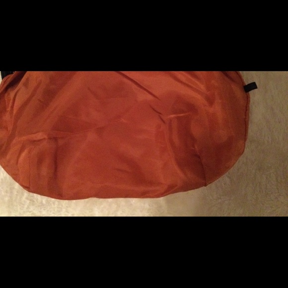 KENNETH COLE REACTION HOBO BAG - Picture 6 of 10